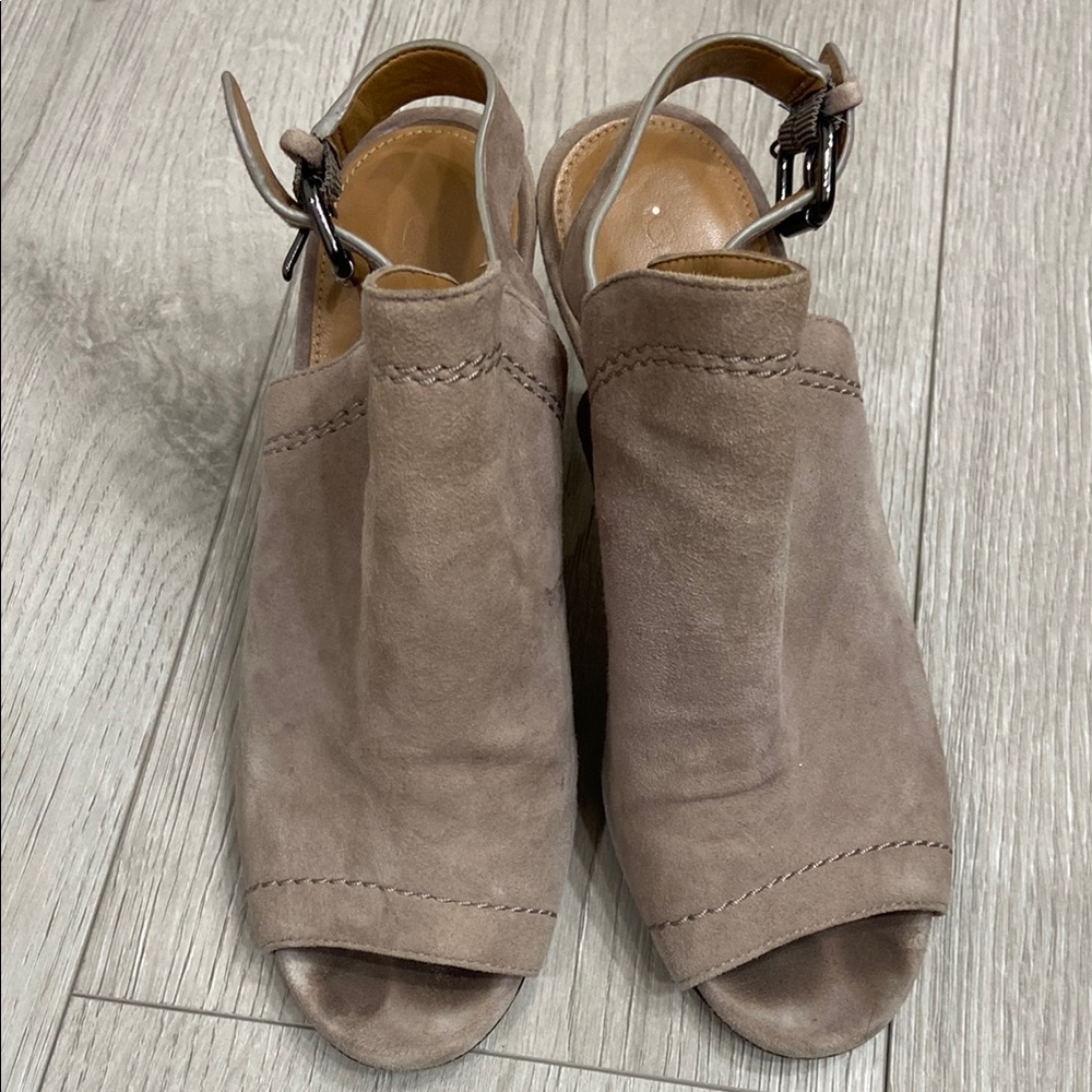Women's Taupe Open-Toe Sandals